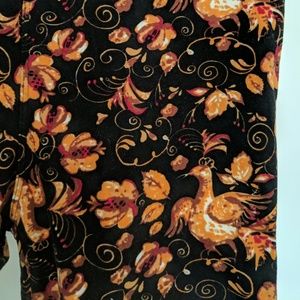 LuLaRoe black leggings with orange/red turkey